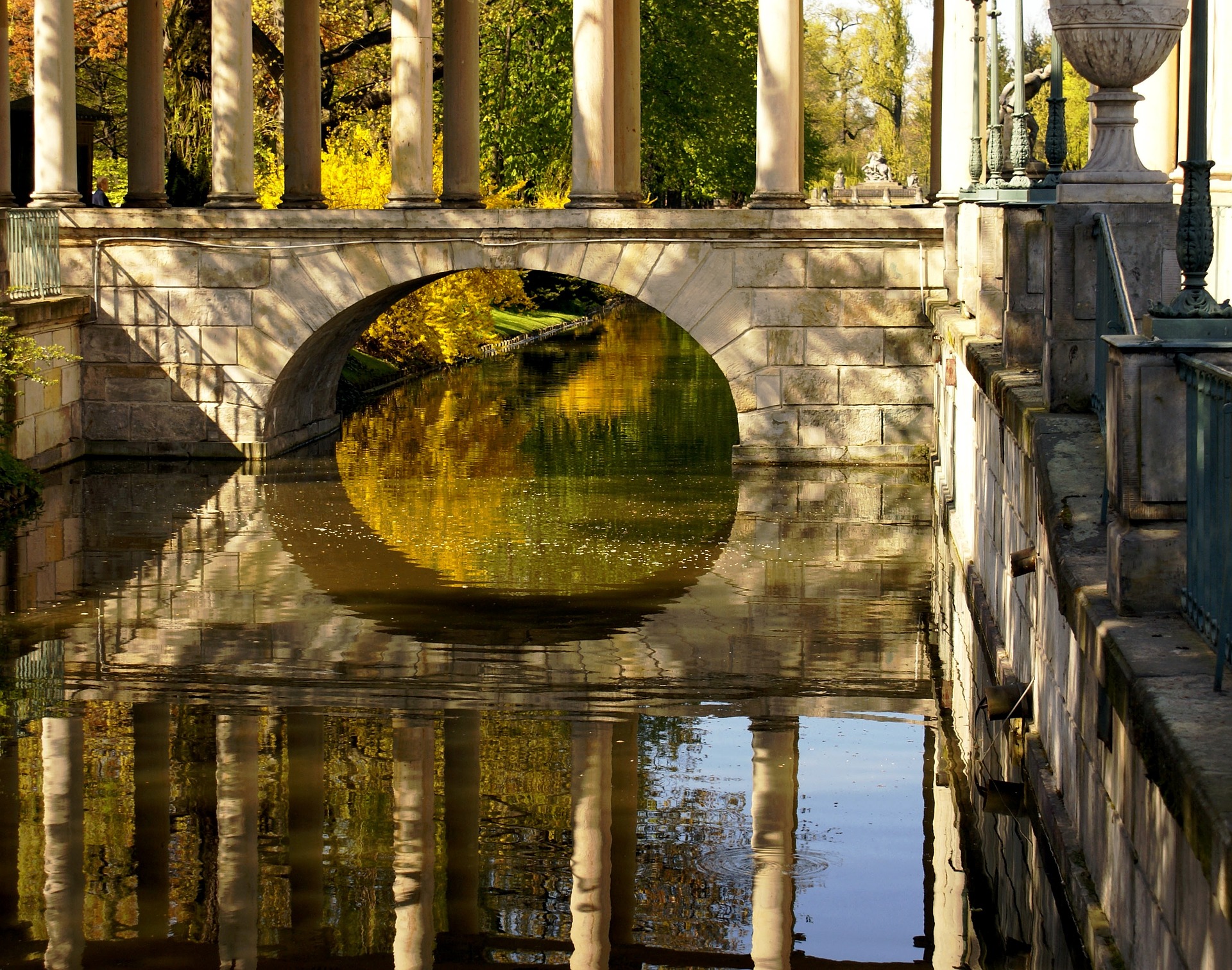 bridge-1196686_1920